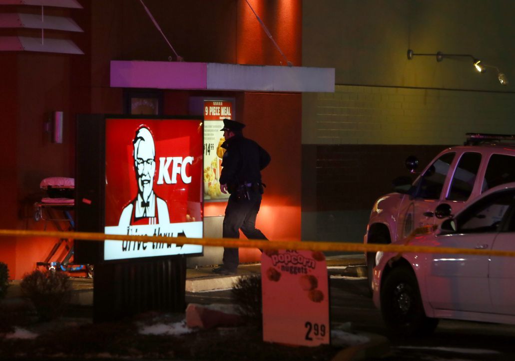 Robbery suspect fatally shot by officer at St. Louis fast food