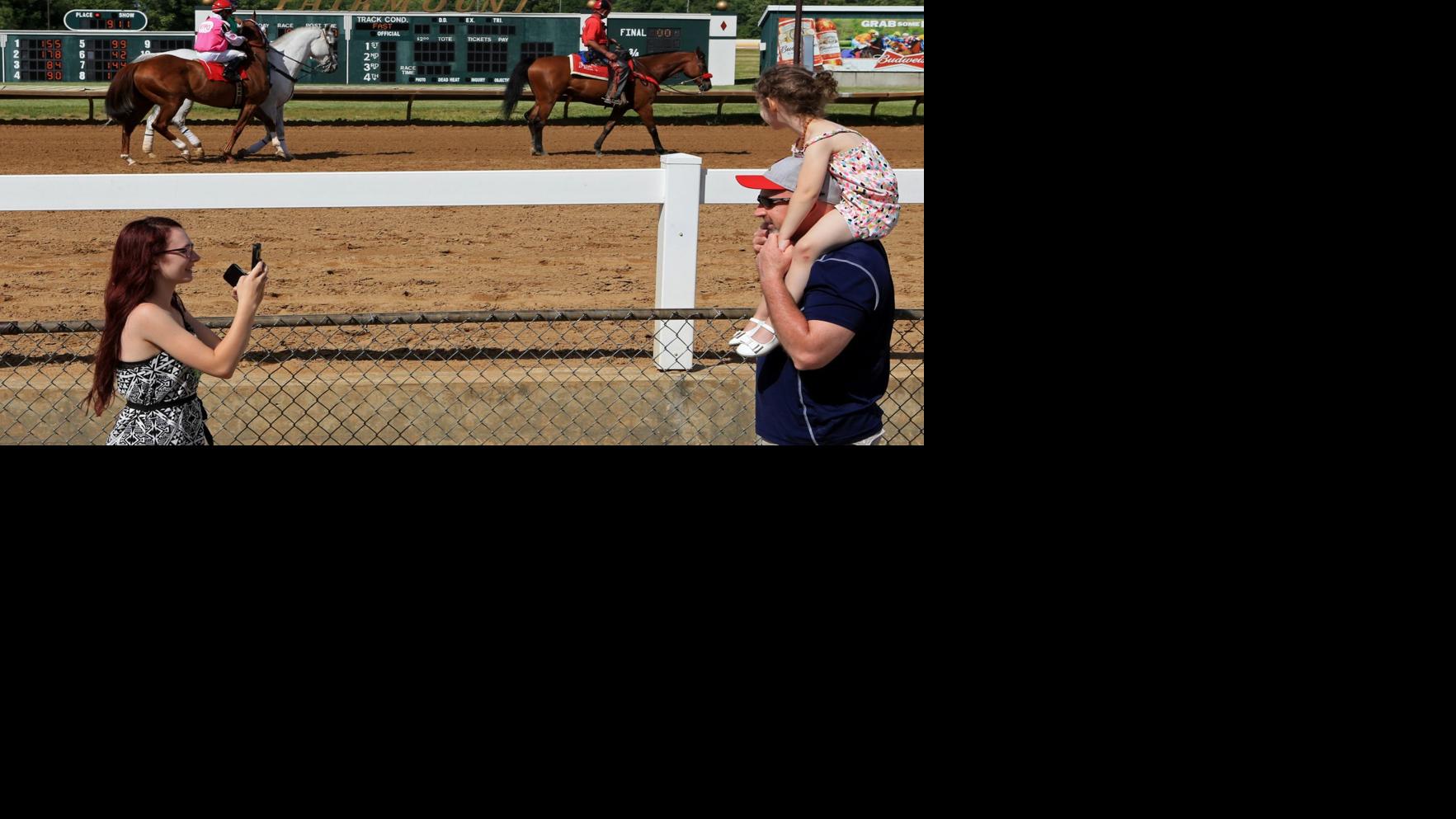 Fairmount Park starts live racing Tuesday Sports