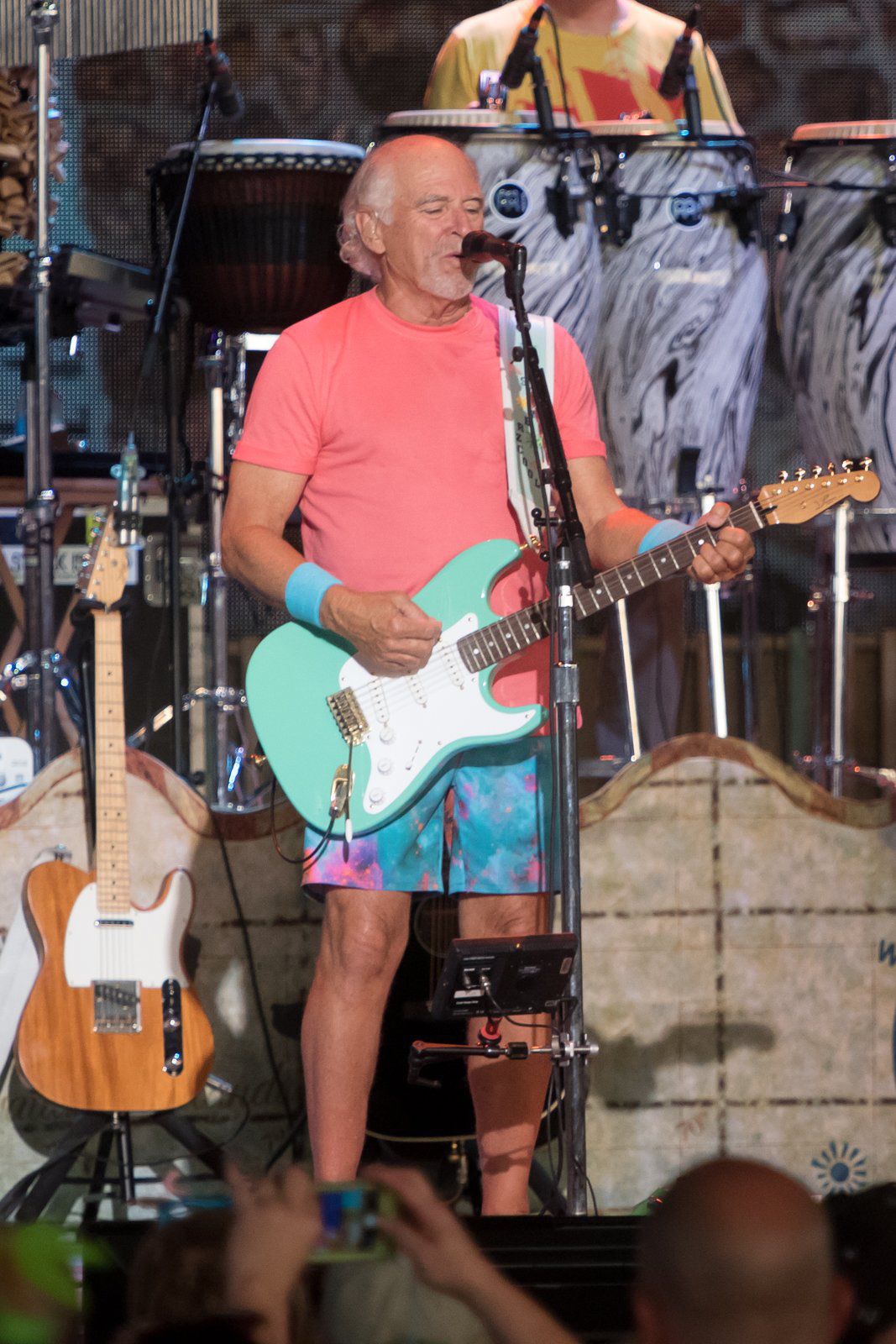 Jimmy Buffett keeps the July Fourth party rolling at Hollywood Casino