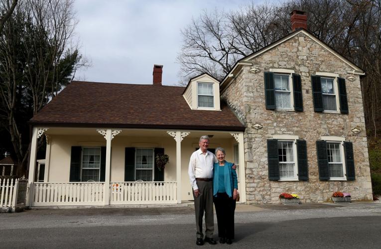 At home with Duncan Charters and Cecily Lee in Elsah, Illinois (copy)