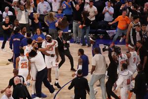 BASKETBALL-NBA-NYK-SAS/