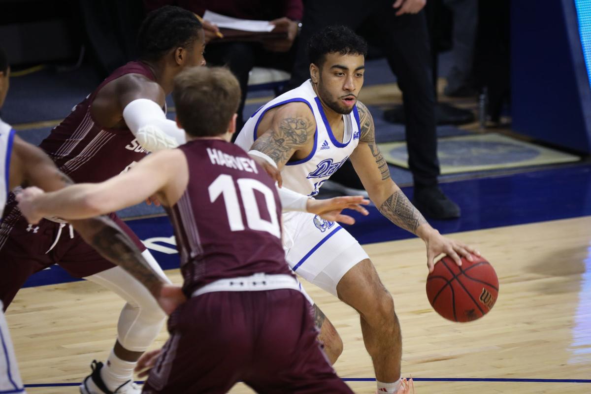 Siuc Can T Keep Pace As Unbeaten Drake Makes Case For Wider Recognition College Sports Stltoday Com