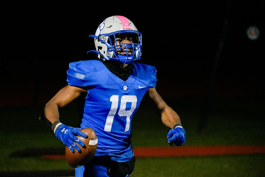 lutheran-st-charles-vs-lutheran-north-football