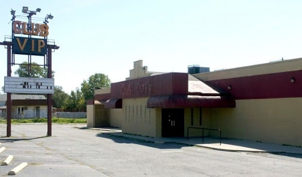 Shooting at East St. Louis club is a return to the past