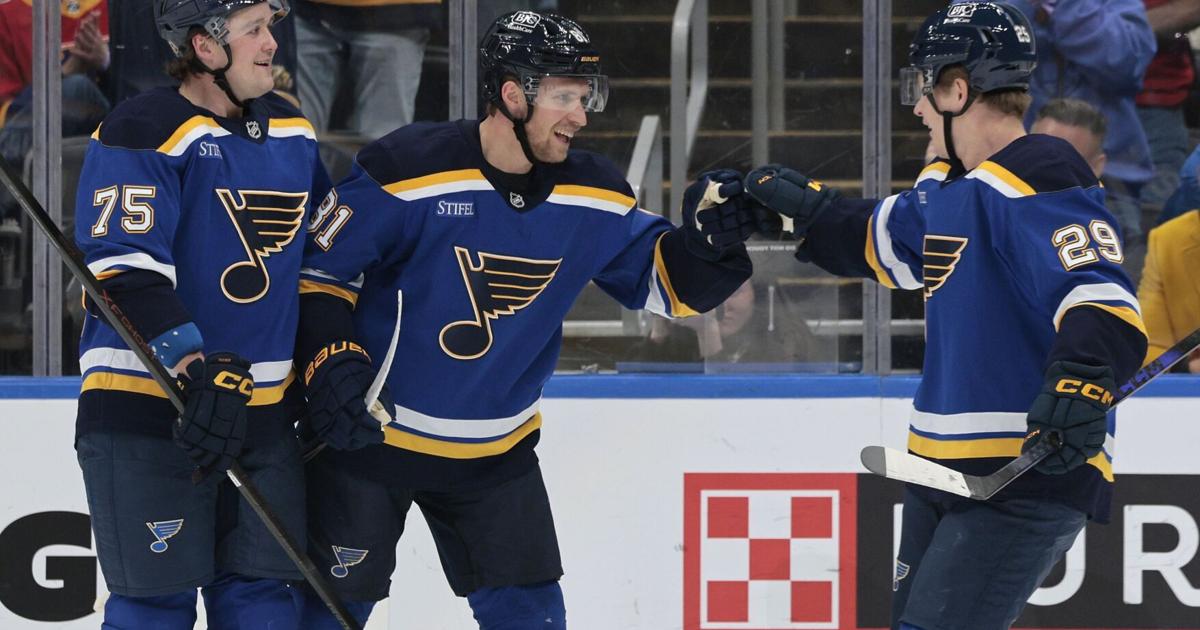 Dylan Holloway hat trick leads Blues back from Olympic break, over Kraken 5-1