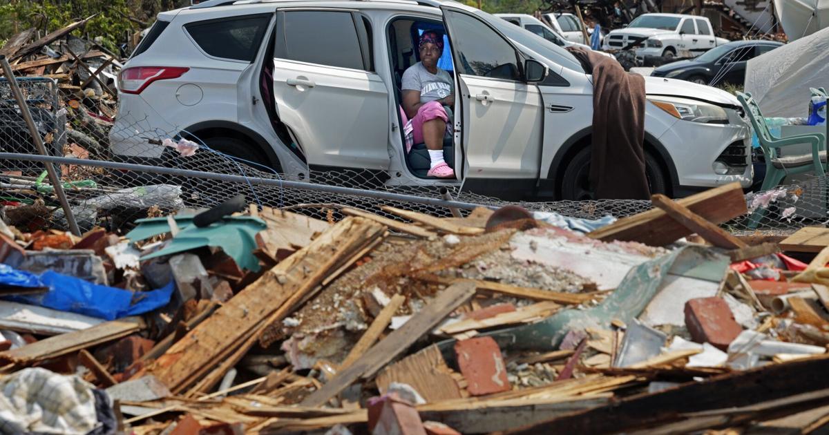 Rentner aus St. Louis lebt seit dem Tornado in einem Zelt ...