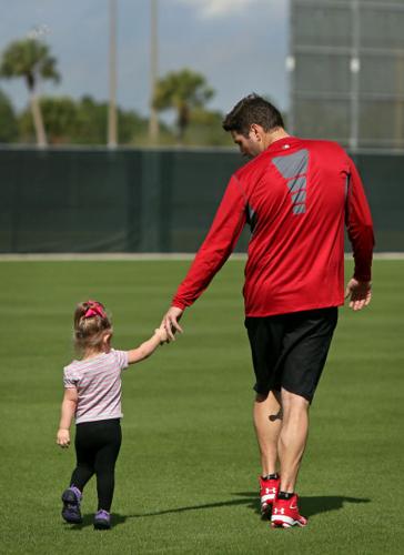 St. Louis Cardinals pitcher Lance Lynn and daughter Mia