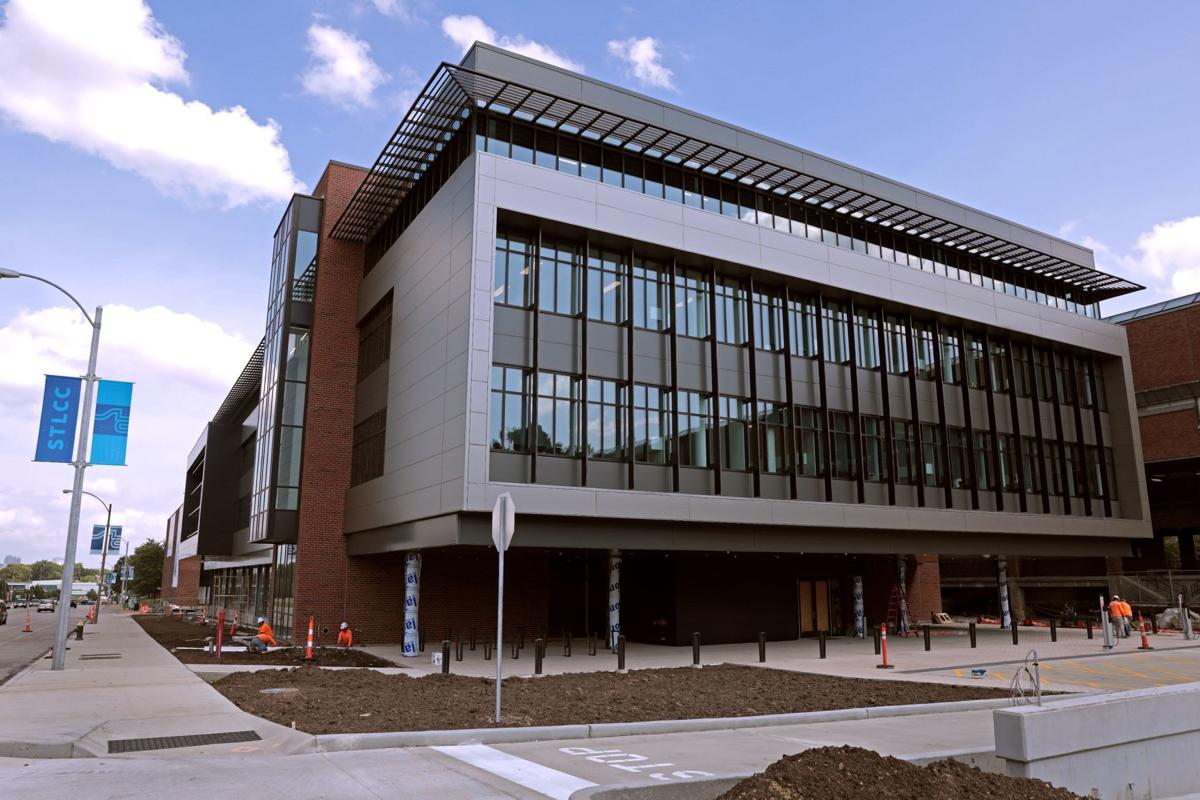 A New Front Door Opens At St Louis Community College Forest