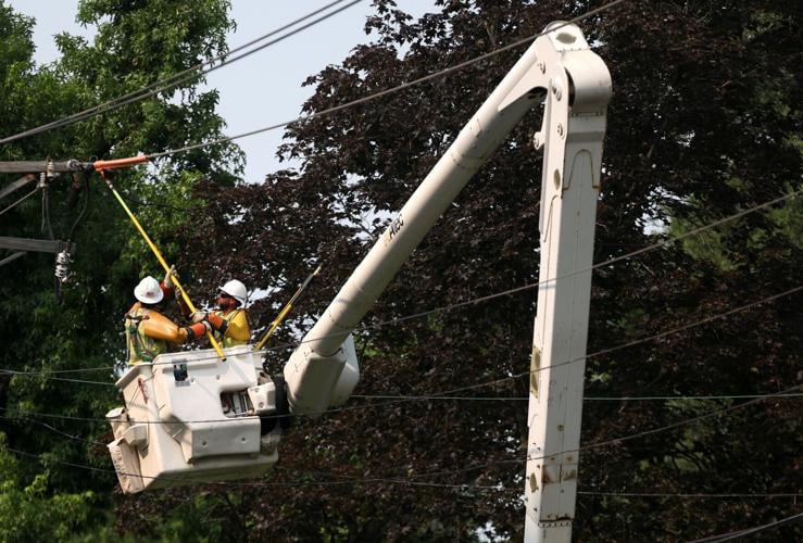 Thousands in St. Louis area still without power after Friday night's storms