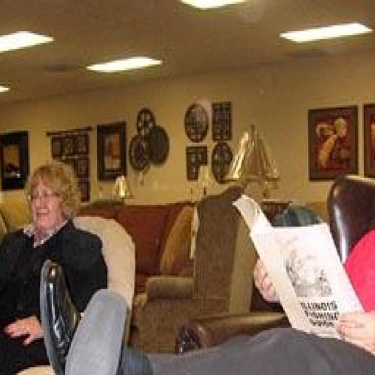 Mueller Furniture Is Belleville Tradition Landmark Suburban Journals Of Greater St Louis Stltoday Com