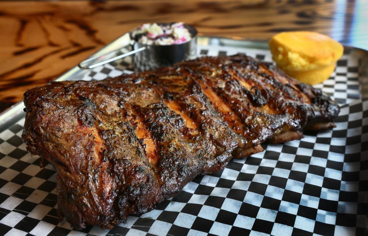 The BBQ Saloon Expands St. Louis' Barbecue Menu | Restaurant Reviews ...