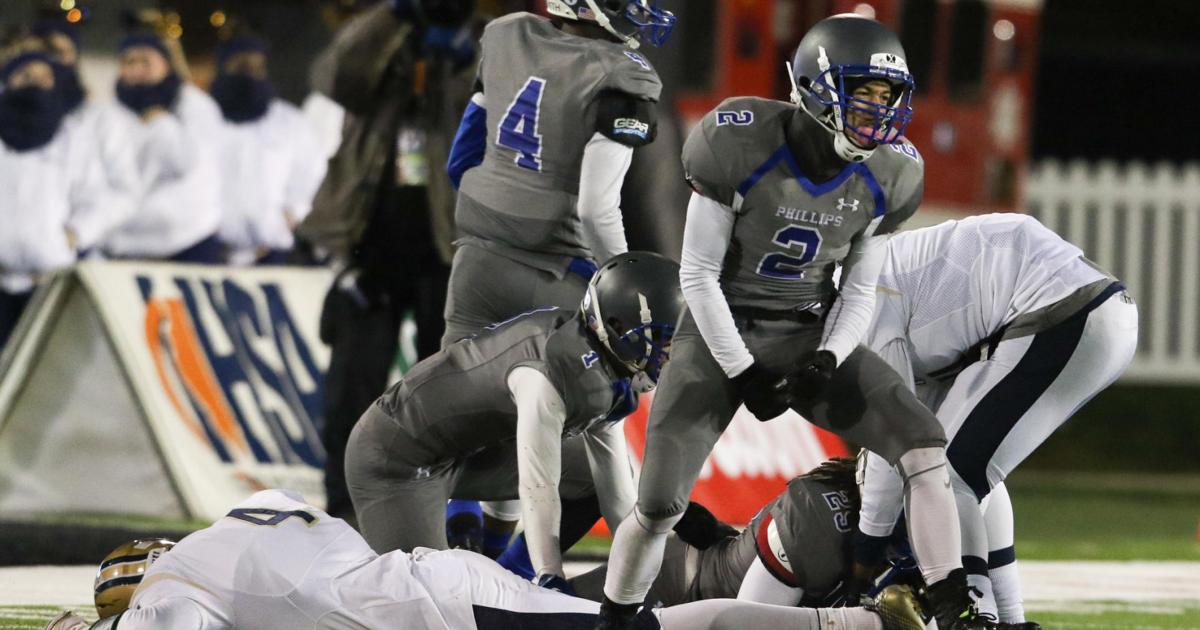 Chicago Phillips' title makes history at Althoff's expense