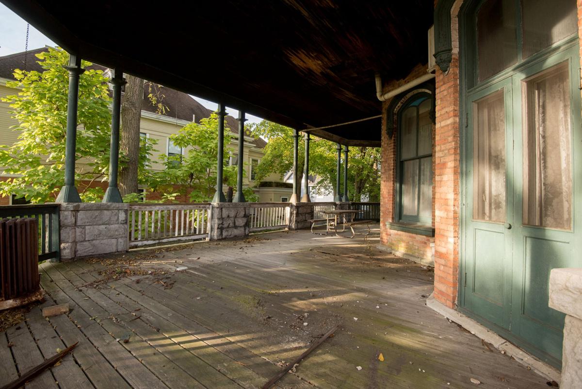 This 10 Bedroom Mansion In New York Was Offered For Only 50 000 With One Catch Home Garden Stltoday Com
