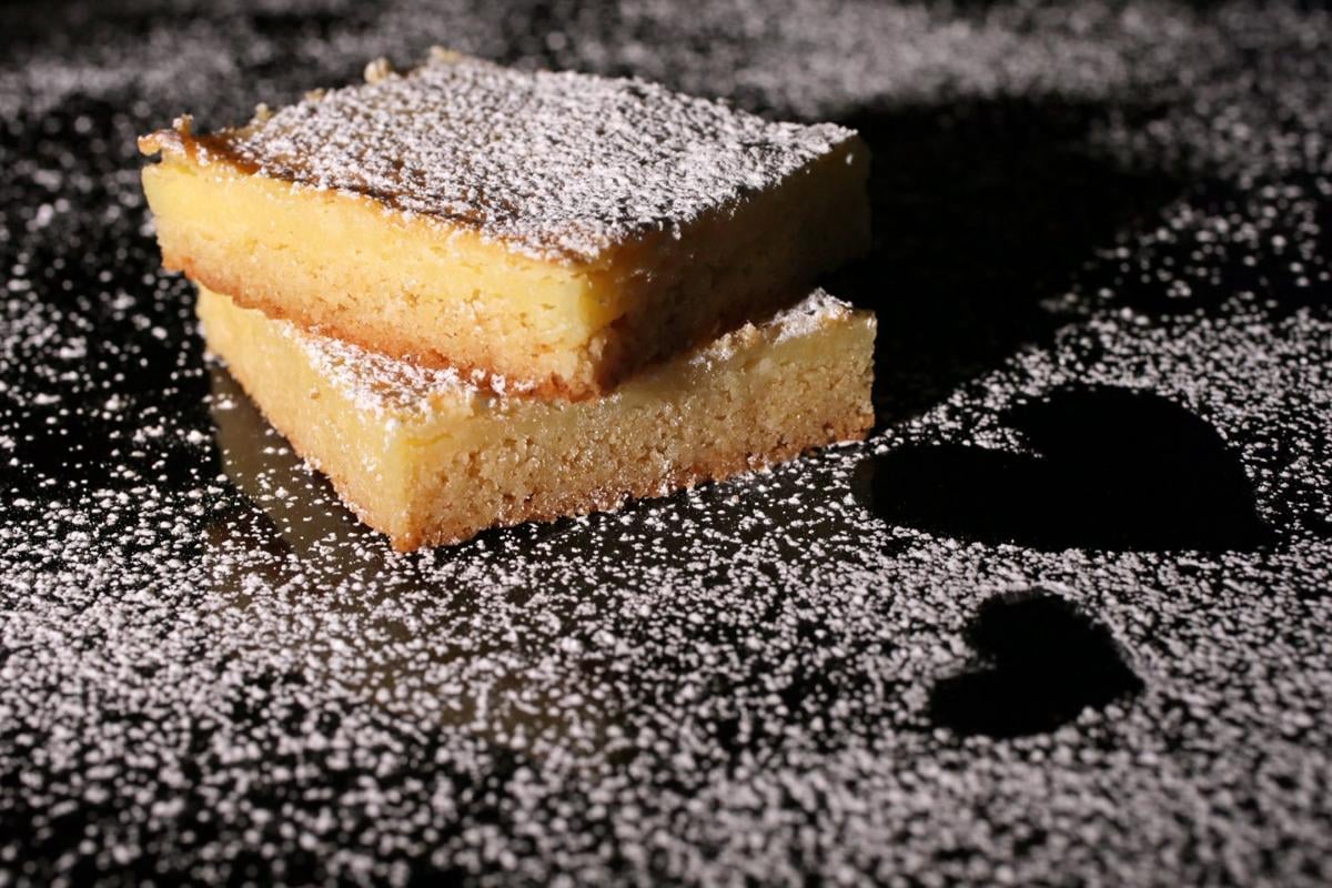 Gooey butter cake