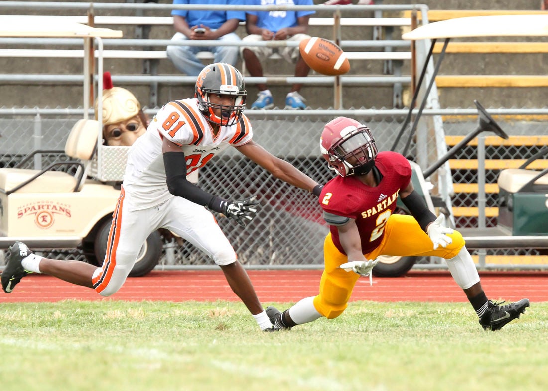 Thomas' catch lifts Statesmen past stunned Spartans | High School ...