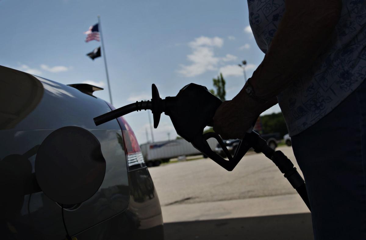 Gasoline at U.S. Pumps Seen Surging to 6-Year Seasonal High