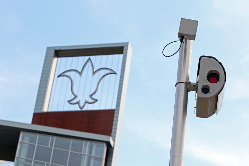 Red Light Cameras In Missouri Are Down But Not Necessarily Out Along For The Ride Stltoday Com