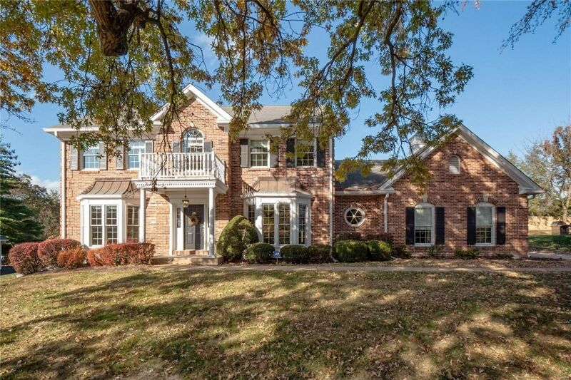 4 Bedroom Home in Des Peres 599,000