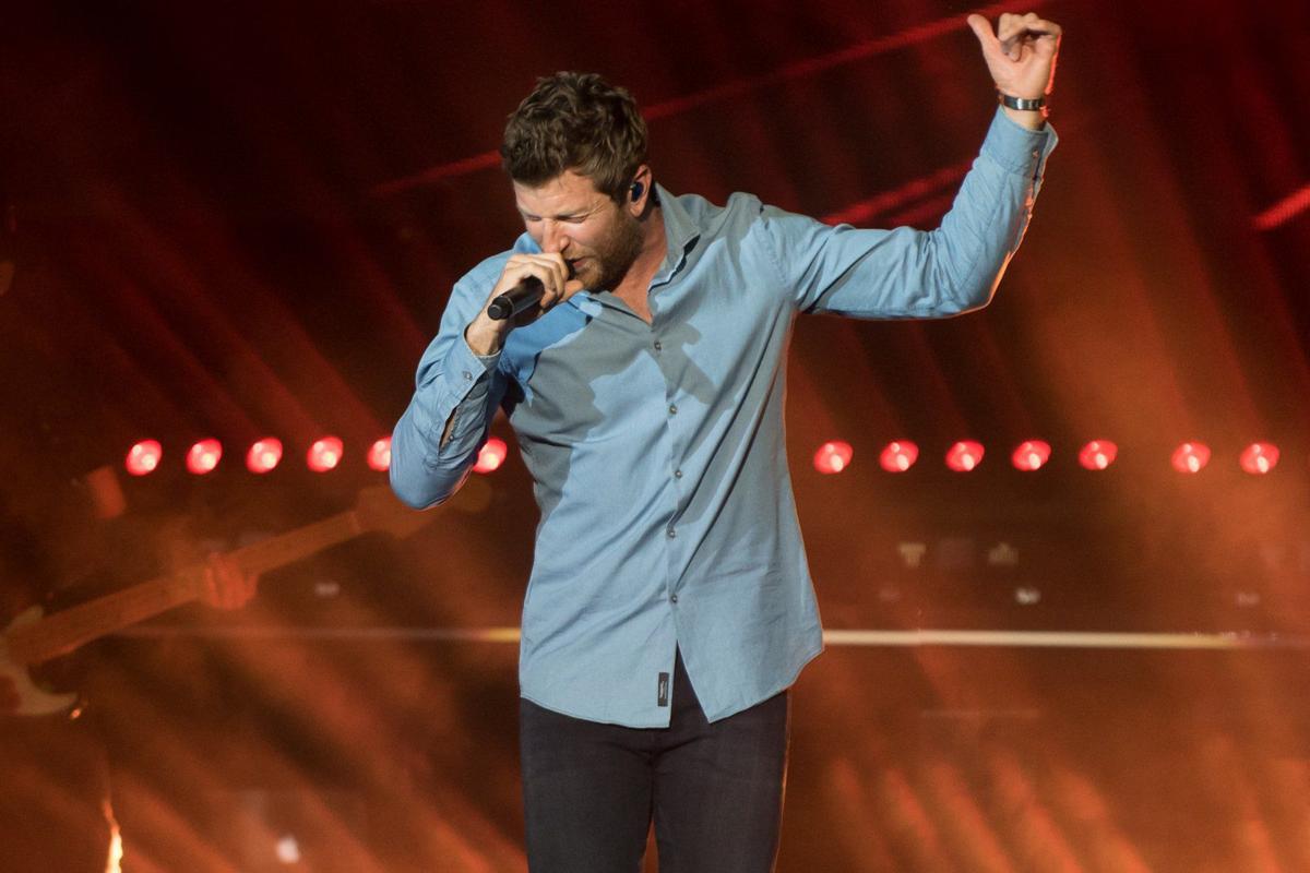 On Tour With Blake Shelton Brett Eldredge Preps For His Turn As Headliner Music Stltoday Com