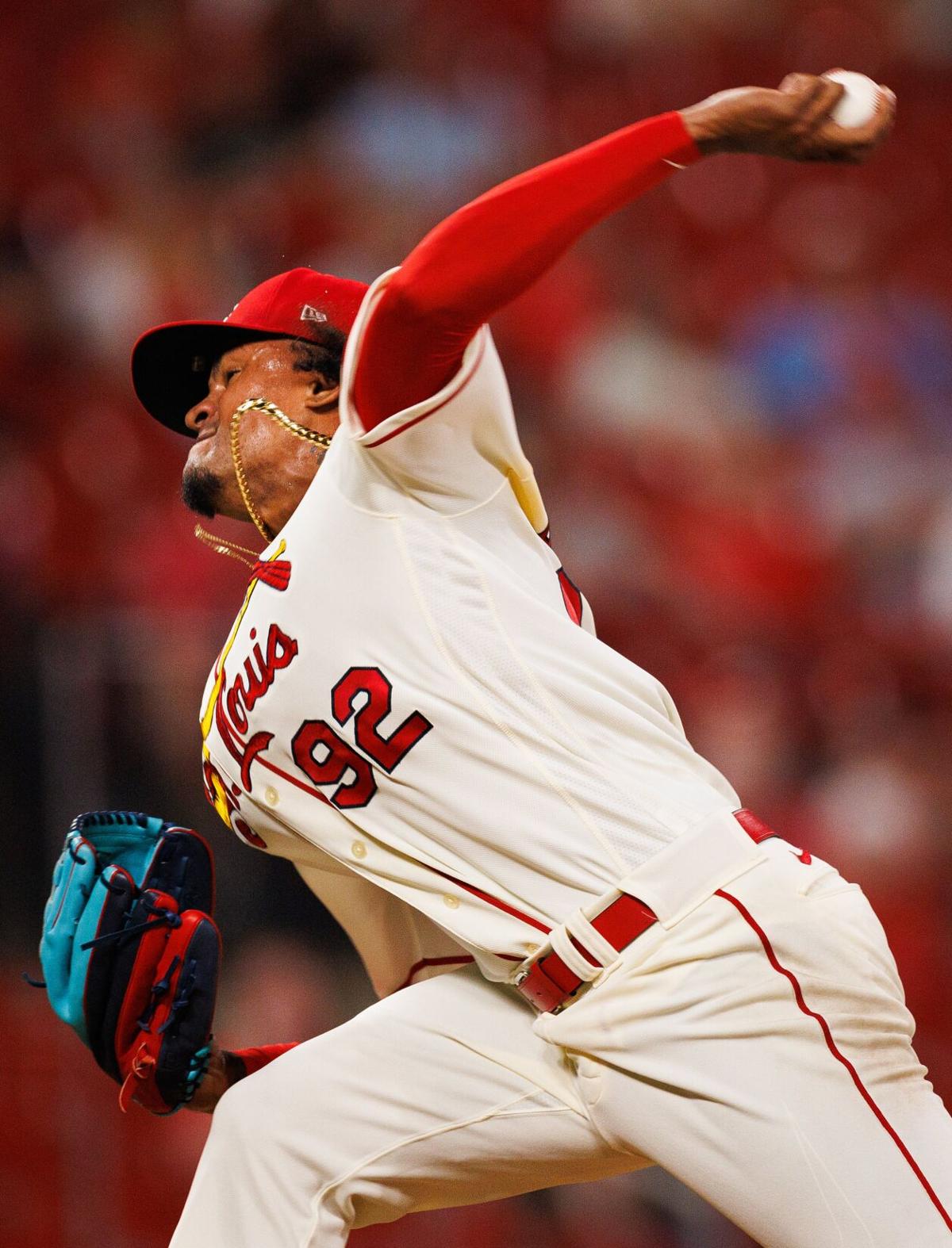 Cardinals split doubleheader with Nationals behind offense-heavy