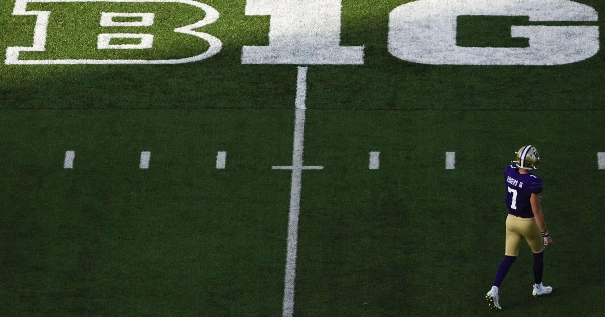 Image for article Worthy New college football playoff proposal shows Big Tens weakness, not strength