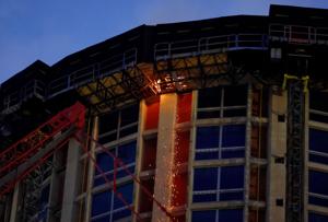 Small fire at top of Millennium Hotel in downtown St. Louis