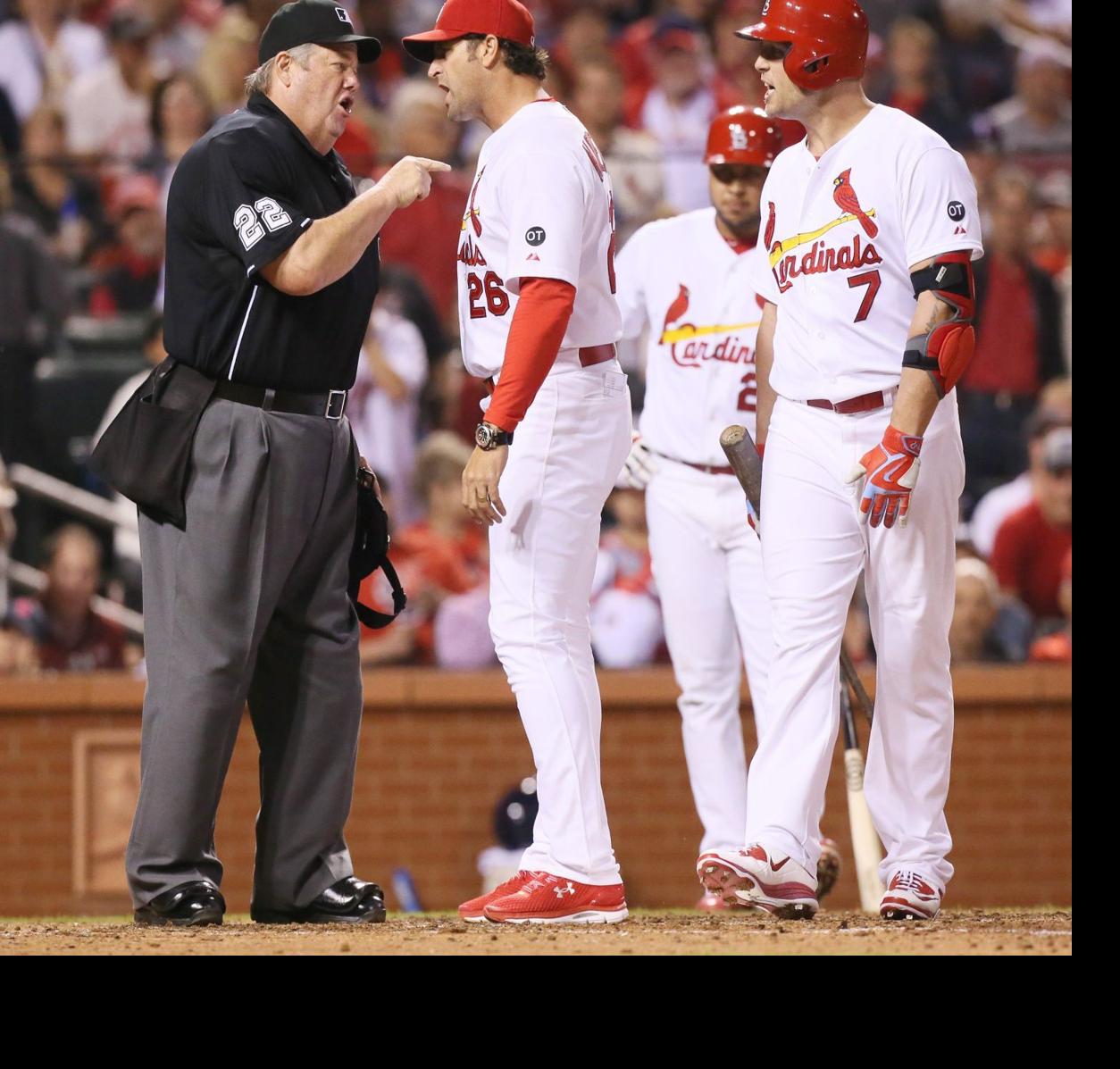 Cards' Lynn, two relievers shut out Brewers