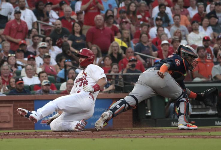 Arenado homers in fourth straight game, leads Cardinals to 5-2 win
