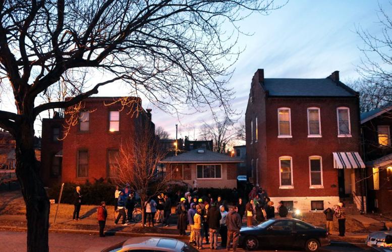 Police shoot man in Dutchtown