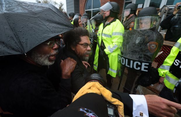 Clergy demonstrates at Ferguson Police Department