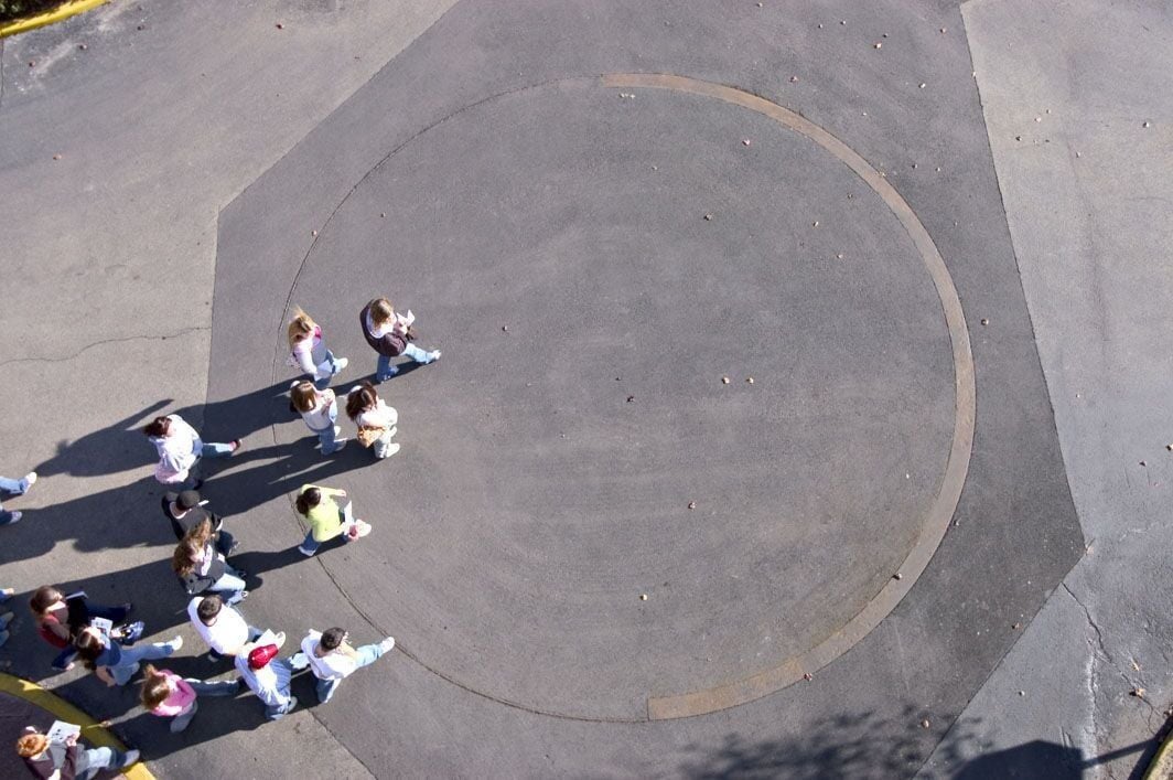Installation of Serra sculpture in front of St. Louis Art Museum will ...