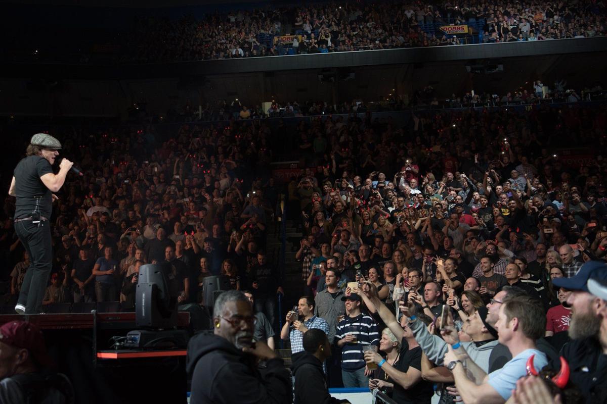 Unstoppable Ac Dc Is Rock Solid At Scottrade Concert Reviews Stltoday Com