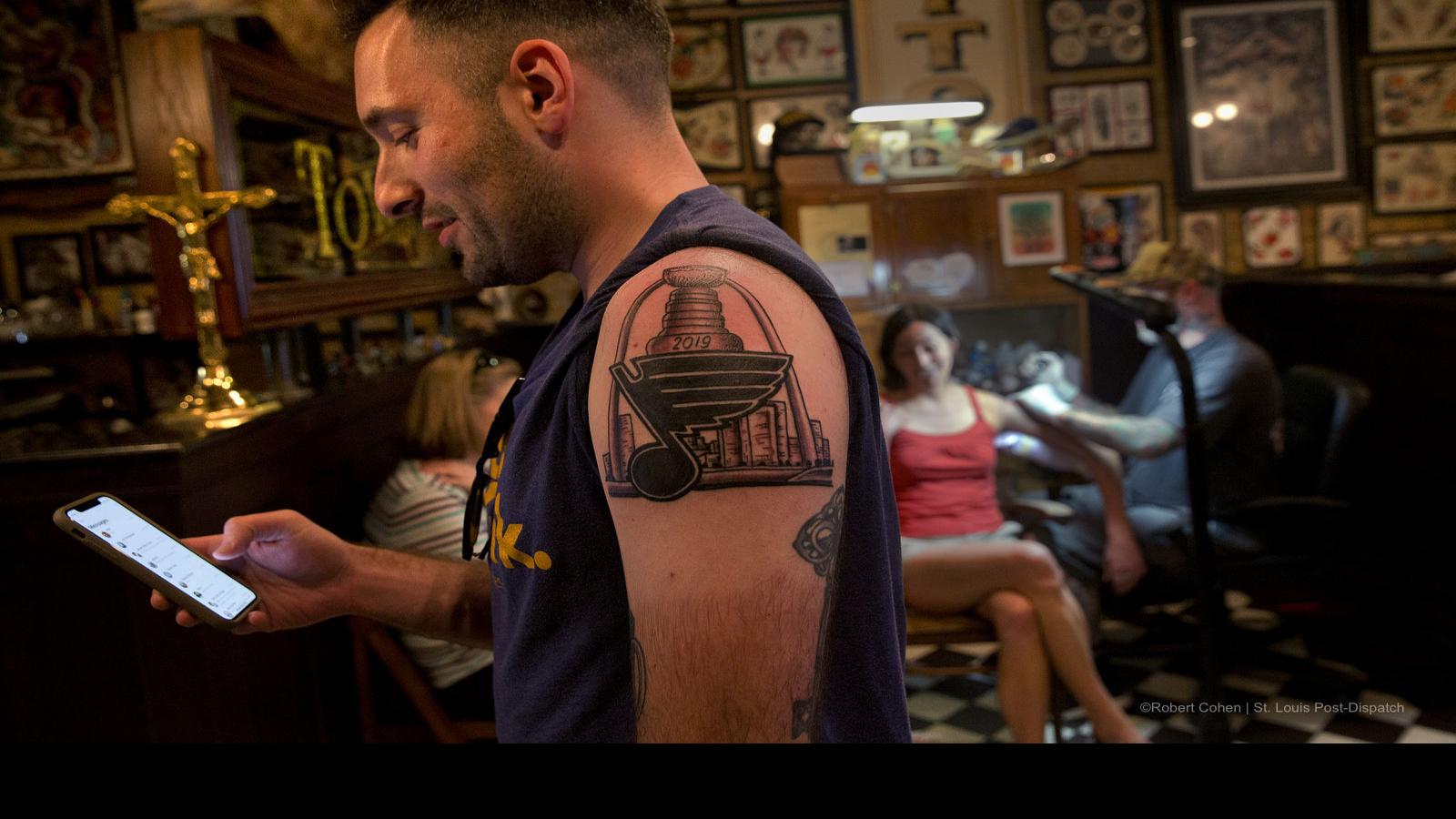 Day After The Cup St Louis Celebrates With Tattoos Hunt For Merchandise Baby Named Gloria Metro Stltoday Com