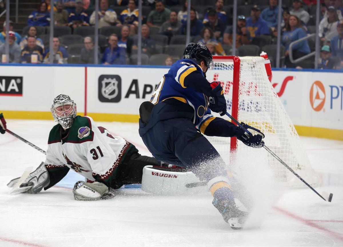 St. Louis Blues open training camp with eye on bounceback season, more  physicality