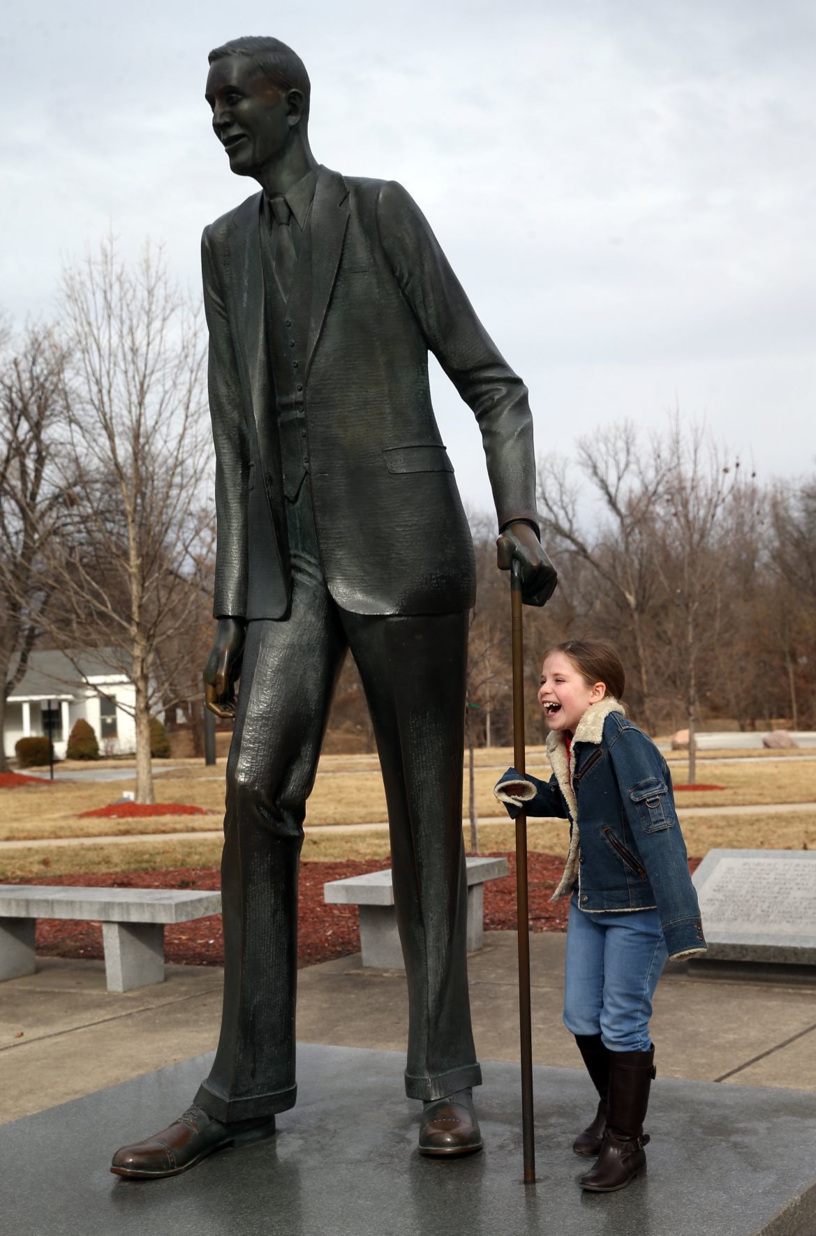 Photos The Life And Memory Of The Alton Giant On The 100th 