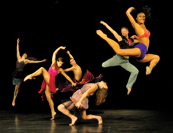 'Outburst' puts MADCO dancers in choreographer's chair | Arts and ...