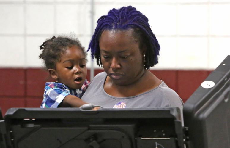 Voters cast ballots in Missouri's primary
