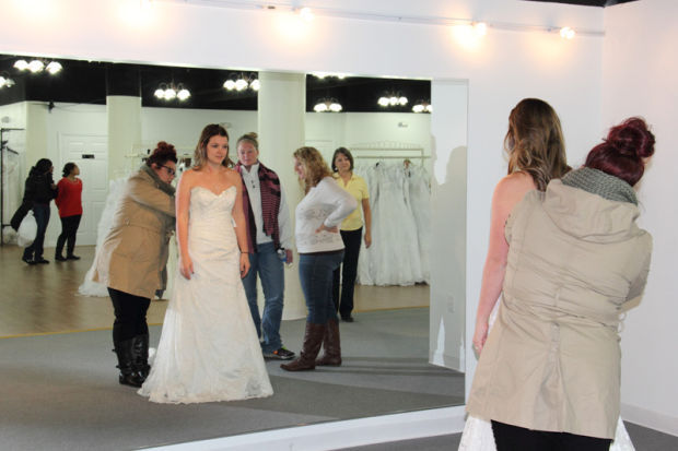 Active Military Brides To Be Treated Free Wedding Gowns Bridal Veterans Gown Giveaway 5