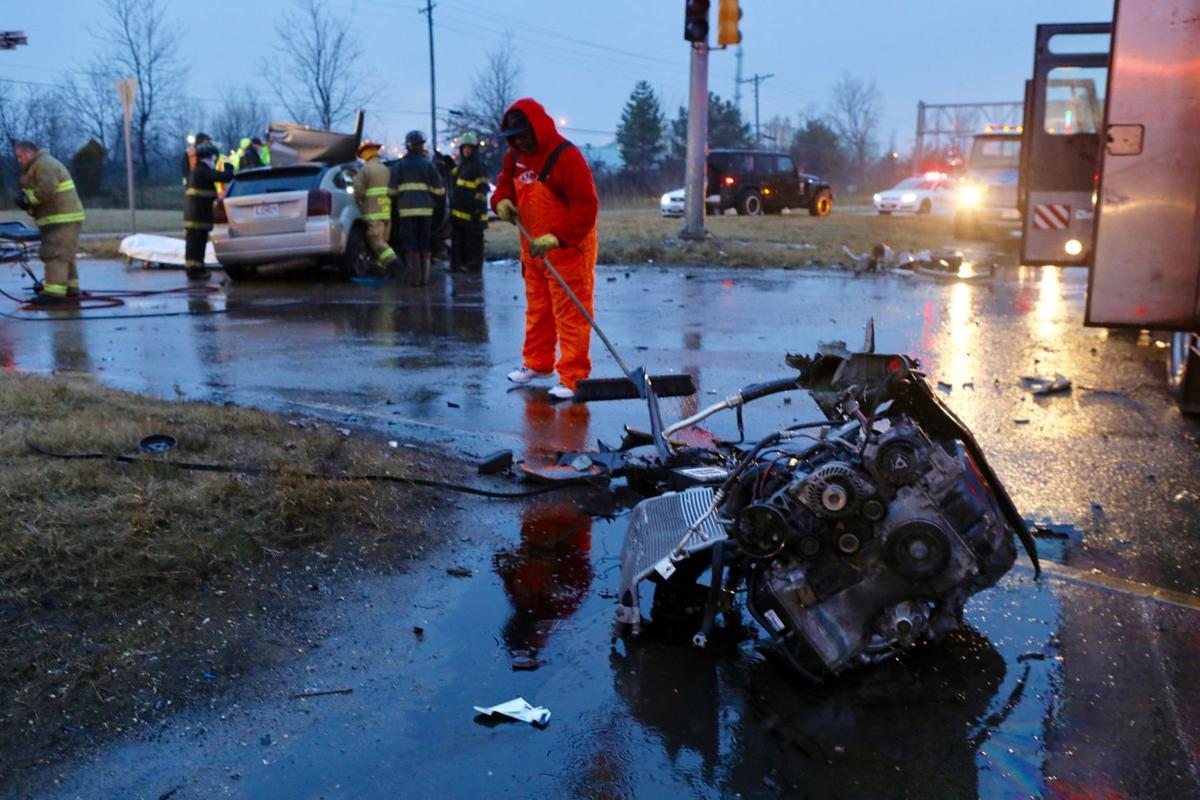 St. Louis man dies in East St. Louis car crash Law and