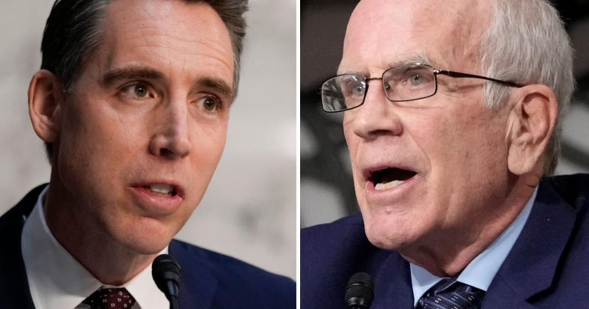 Missouri’s Josh Hawley joins with Democratic senator to lower prescription ...