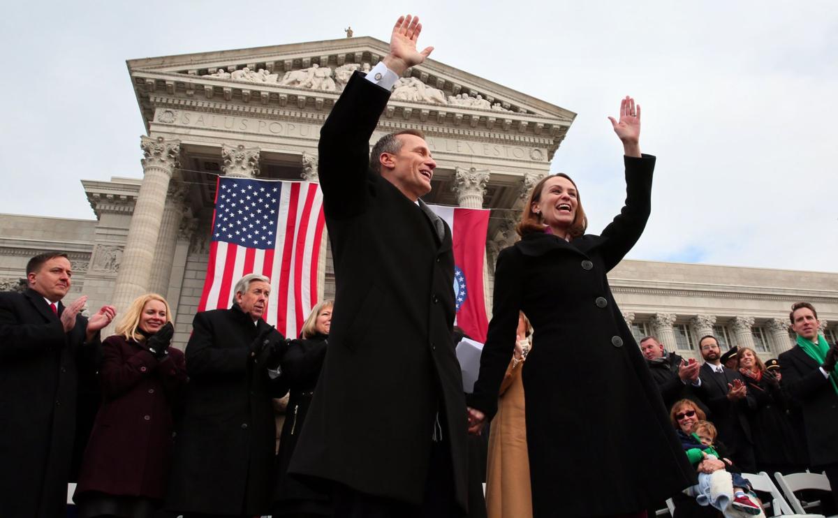 Eric Greitens becomes 56th governor of Missouri