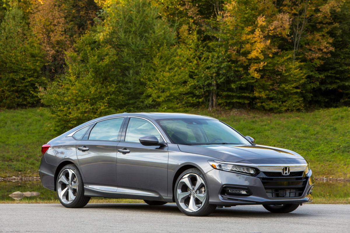 2018 Honda Accord >> 2018 Honda Accord Polarizing Styling Covers Family Car Gem 2018 Honda Accord >> 2018 Honda Accord Polarizing Styling Covers Family Car Gem