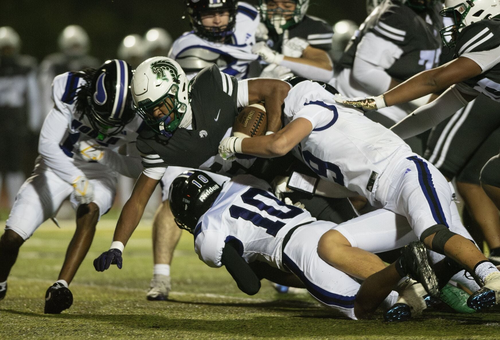Missouri Class 4 football quarterfinal: St. Mary's 20, Parkway North 14