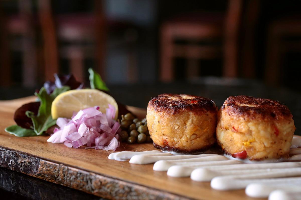 Scarlett's Wine Bar is a new name for a familiar formula Restaurant