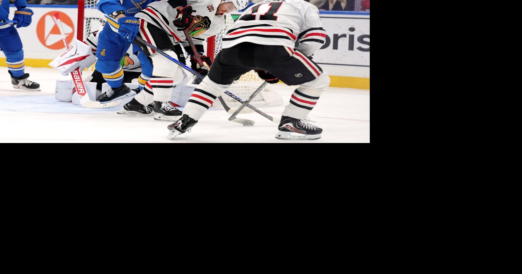 Blues bounce back with 3-2 win over Blackhawks