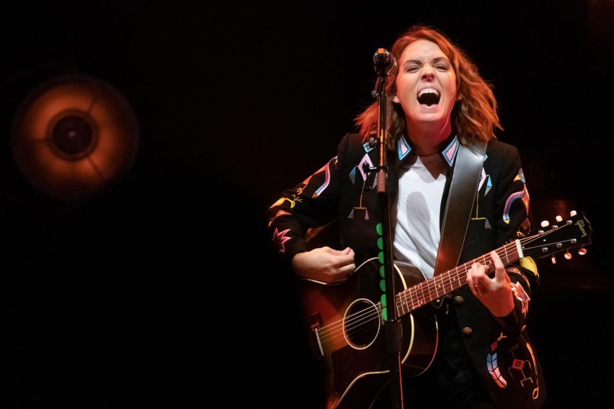 Brandi Carlile Fills Fox Theatre With Powerful Voice Poignant Lyrics Concert Reviews Stltoday Com