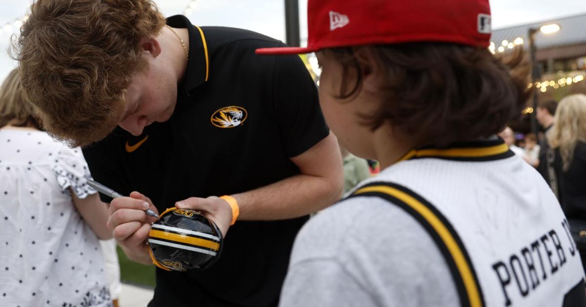 Read the full transcript of Mizzou beat writer Eli Hoff's sports chat