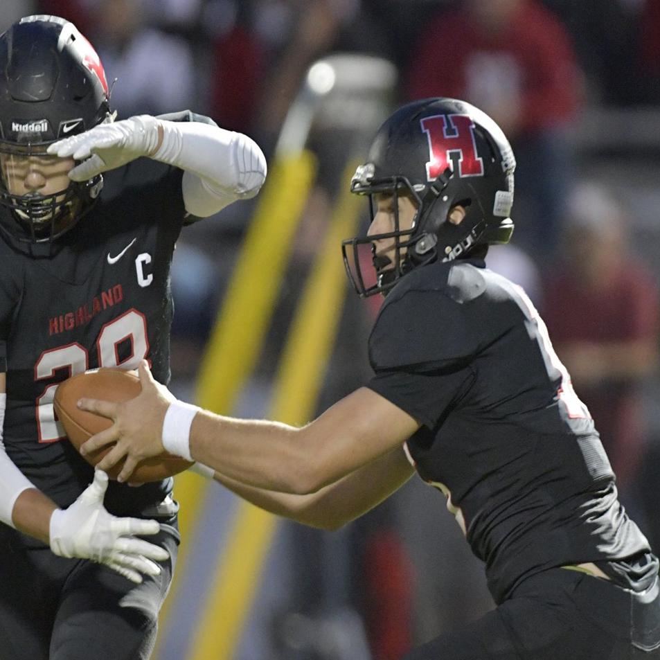 Joliet Catholic Rushing Attack Wears Down Highland In 5a Quarterfinal High School Football Stltoday Com