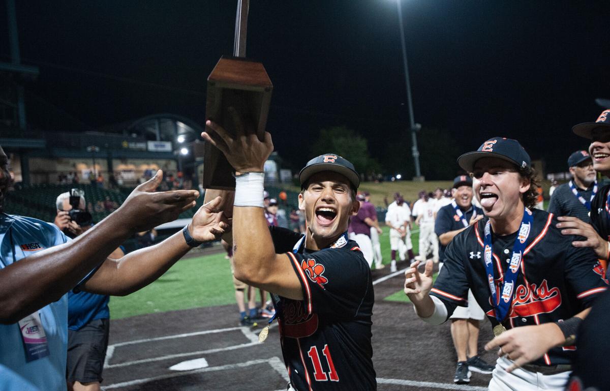 CBD Gallery: Louisville defeats Illinois State 4-3 to win Regional -  College Baseball Daily