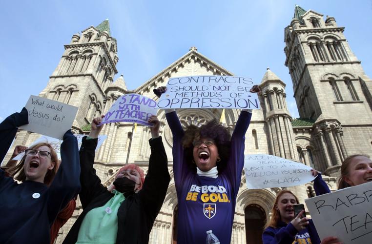 Catholic students rally to support teachers
